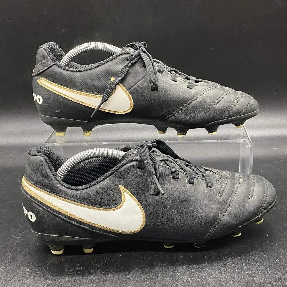 Nike Shoes Kids 4.5Y Boys Tiempo Rio III Athletic Soccer Sneakers 819195-010